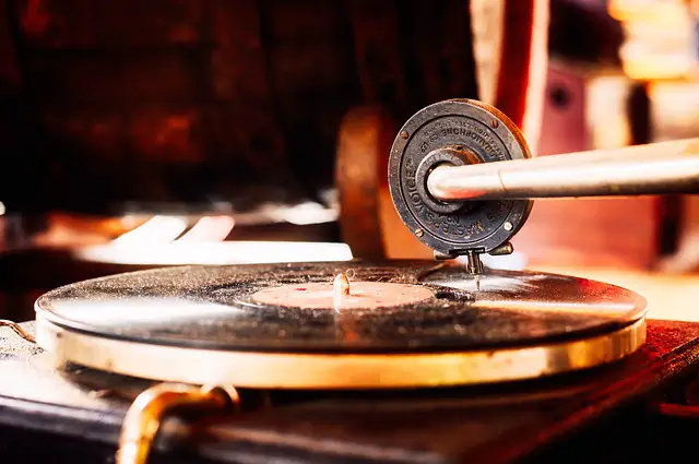 Pourquoi nettoyer un disque vinyle ?