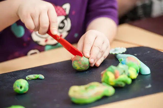 Comment faire une pâte à modeler maison ?