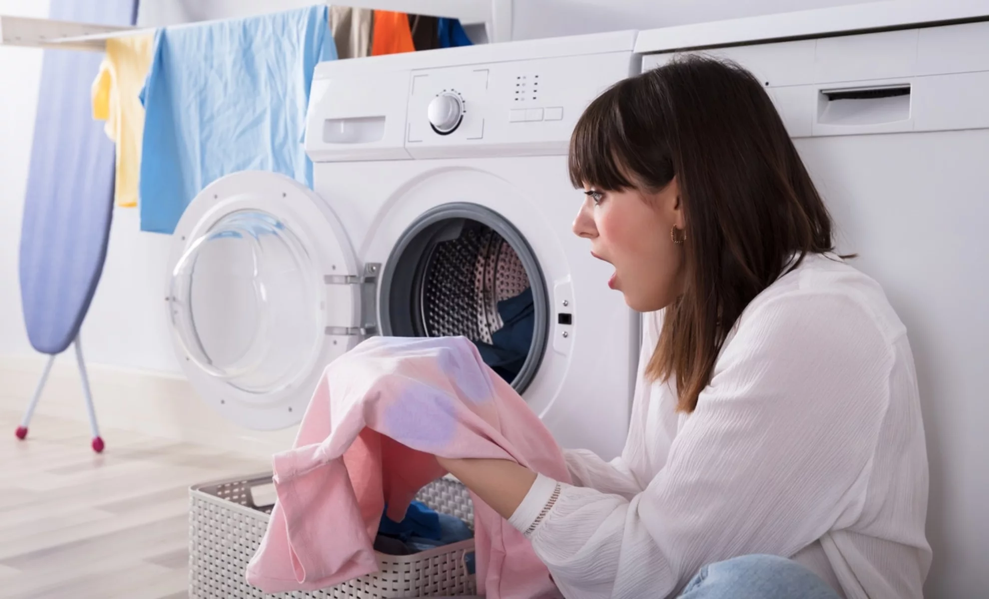 Ne jetez surtout pas ce linge déteint ! Voici comment le sauver