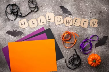 Bricolage D'halloween Éco Friendly Des Bâtons De Glace Aux Assiettes En Carton