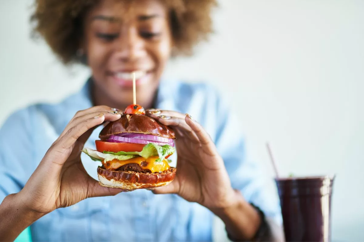 Envie De Célébrer La Journée Internationale Du Burger Ces 3 Recettes Vous Séduiront !