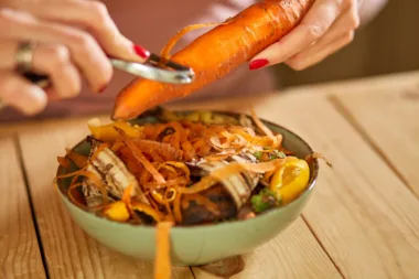 Ne Jetez Plus Vos Épluchures De Fruits Et Légumes ! Voici Comment Les Revaloriser