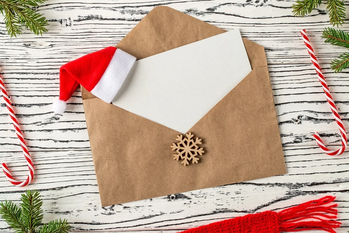 3 enveloppes de Noël à réaliser vous même pour accompagner vos cadeaux !