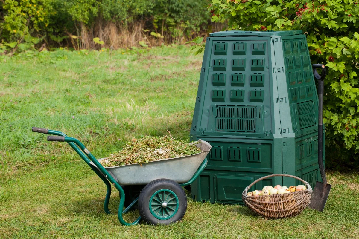 Poubelle compost anti-odeur - Jardin et Saisons