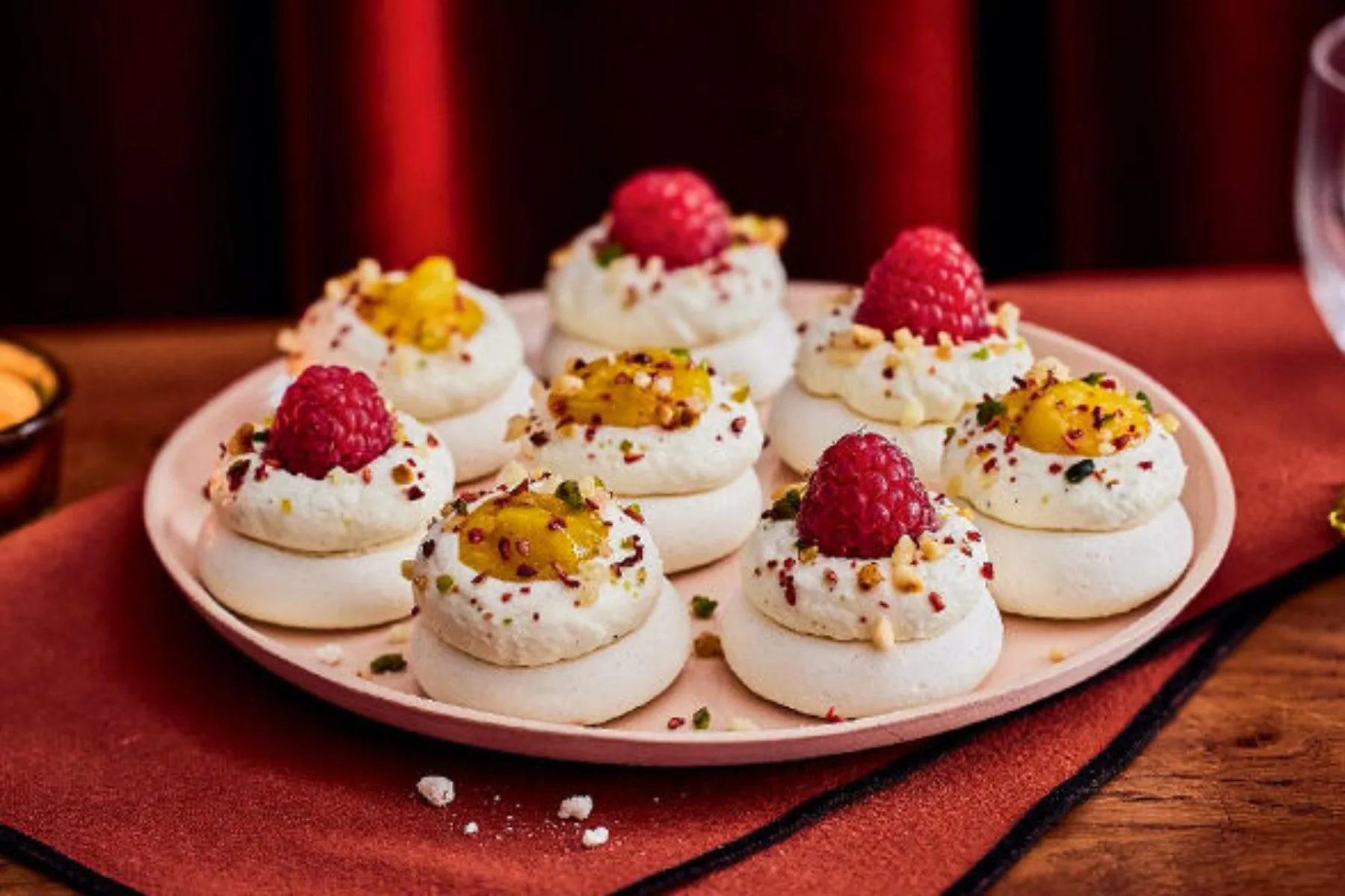 Pavlovas Au Fruit De La Passion Et Aux Framboises Picard