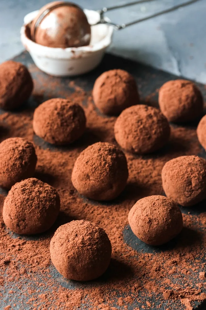 Truffes Au Chocolat Et Aux Marrons Glacés