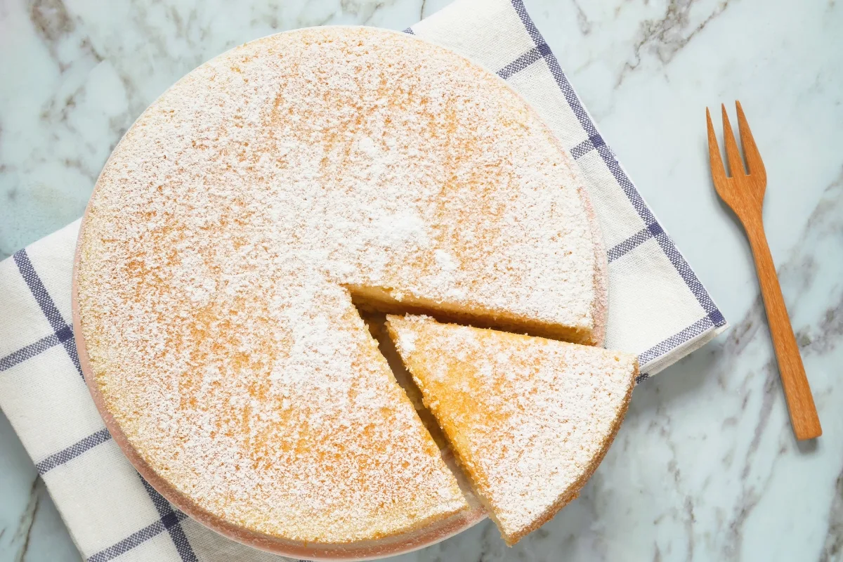 Revisitez L'emblématique Gâteau Au Yaourt Avec Des Ingrédients Simples