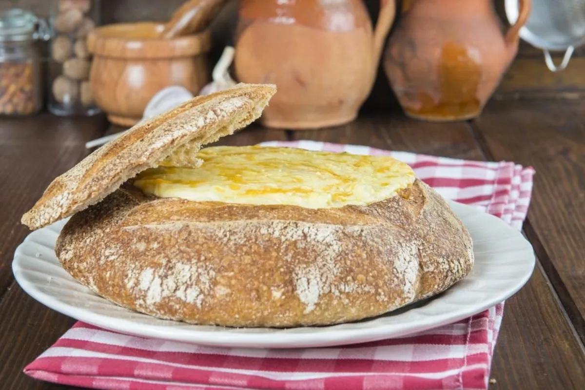 Fondue De Camembert Dans Un Pain