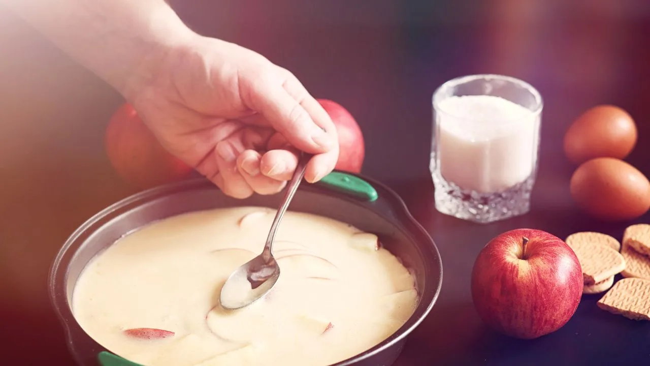 Découvrez la magie de la tarte normande, une expérience gustative unique!