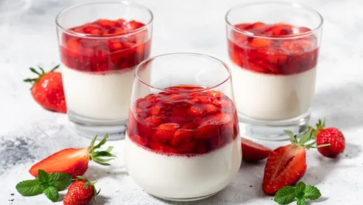 Panna Cotta Vegan Noix De Coco Dessert Savoureux Sain