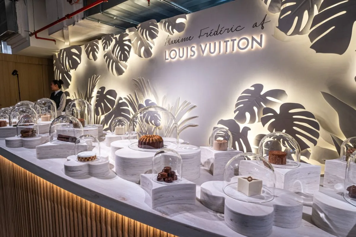 Louis Vuitton Lv The Place Cafe