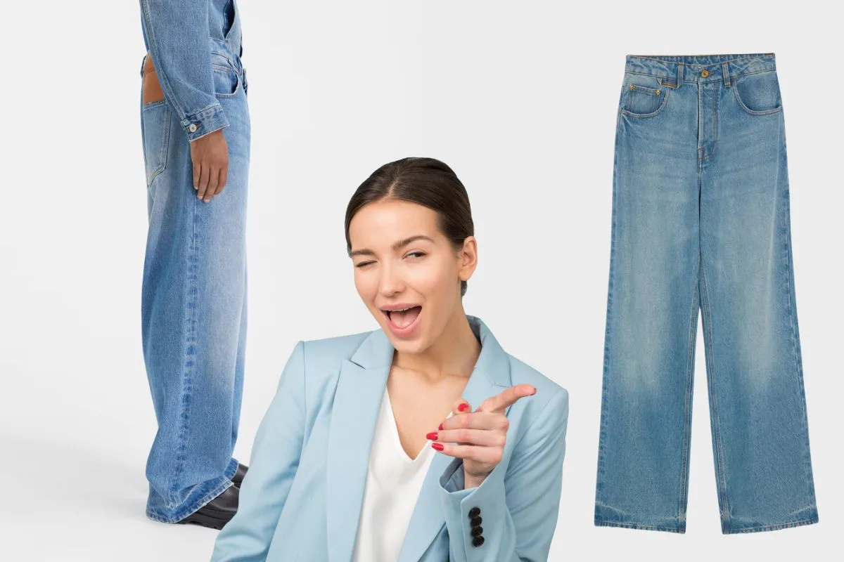 Femme en blazer bleu pointant du doigt et riant à côté de deux images de jeans bleus des années 2000.