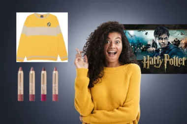Jeune femme enthousiaste portant un pull Poufsouffle avec des produits de beauté et un poster de Harry Potter.